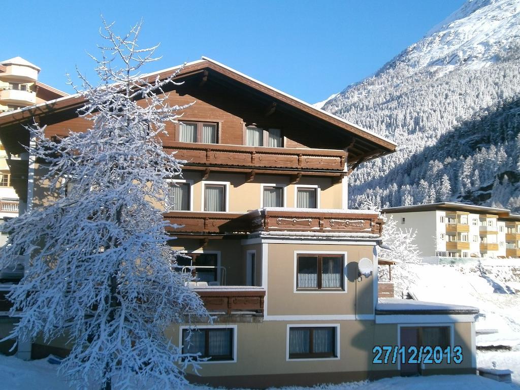 Gaestehaus Hirschenhof Solden Exterior photo